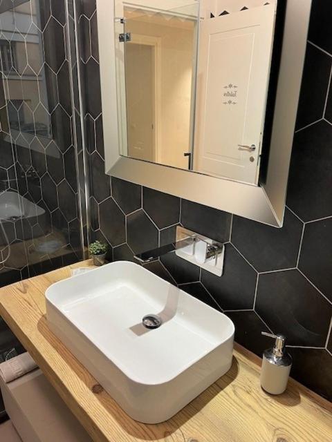 Piazzabolognastay Rome